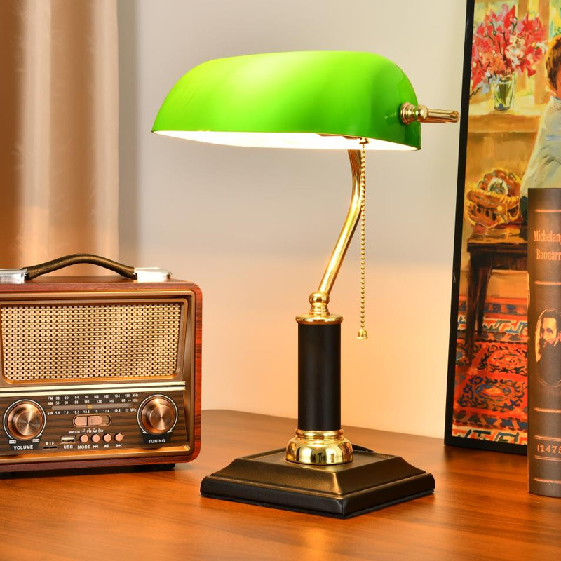 Home Office Lamp - مصباح مكتب كلاسيكي من النحاس الصلب