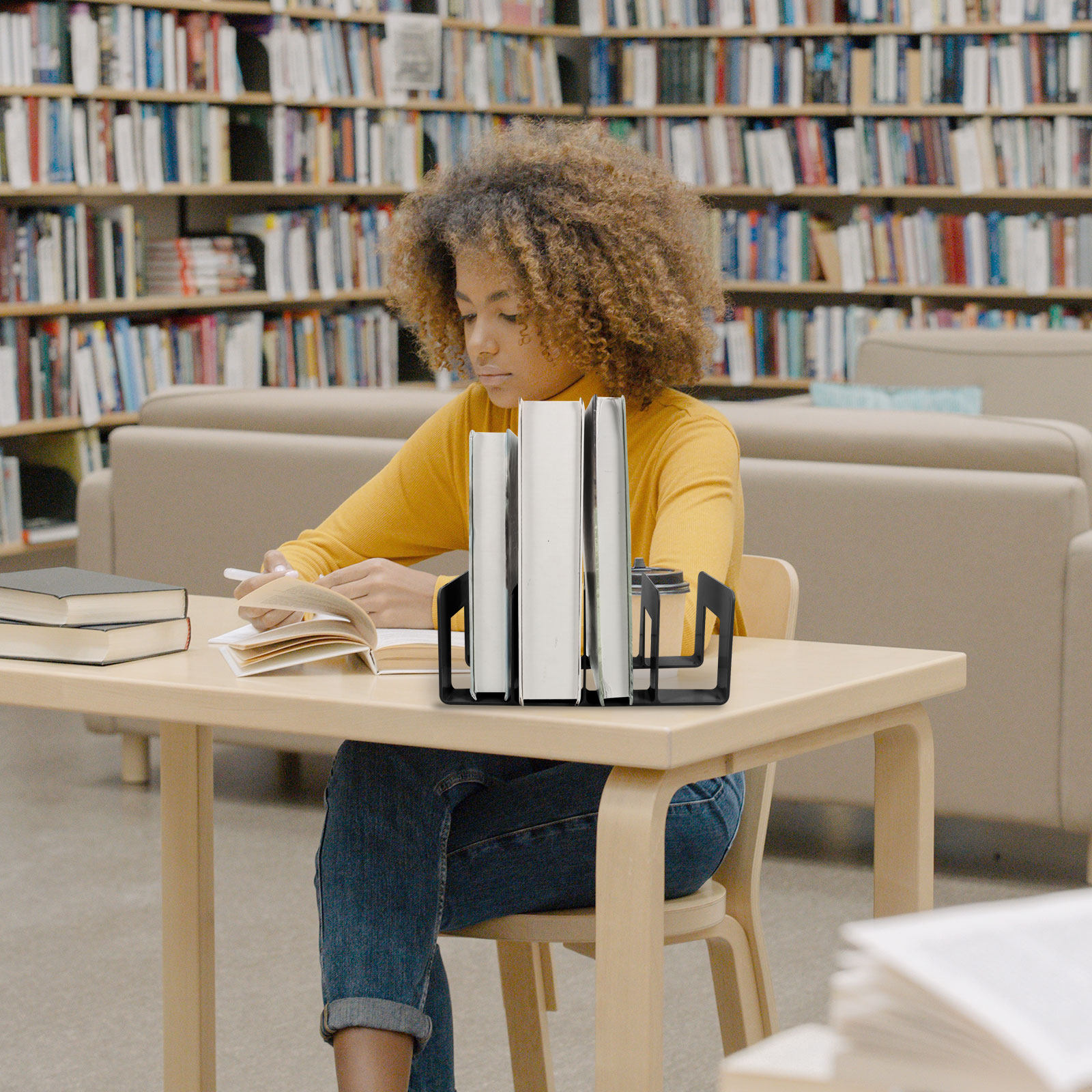 منظم كتب متعدد الأقسام للمكتب  - مراجعة Home Office With Bookshelves وسعره